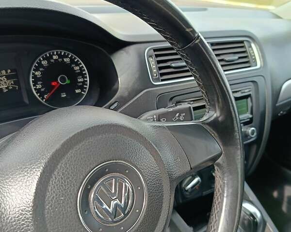 Сірий Фольксваген Джетта, об'ємом двигуна 2.48 л та пробігом 226 тис. км за 8900 $, фото 15 на Automoto.ua