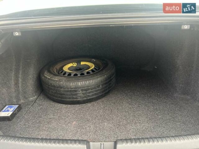 Сірий Фольксваген Джетта, об'ємом двигуна 2 л та пробігом 142 тис. км за 8000 $, фото 19 на Automoto.ua