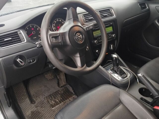 Серый Фольксваген Джетта, объемом двигателя 2.5 л и пробегом 290 тыс. км за 7600 $, фото 10 на Automoto.ua