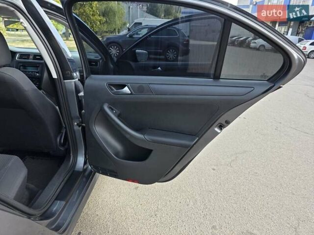 Сірий Фольксваген Джетта, об'ємом двигуна 1.98 л та пробігом 182 тис. км за 8500 $, фото 24 на Automoto.ua