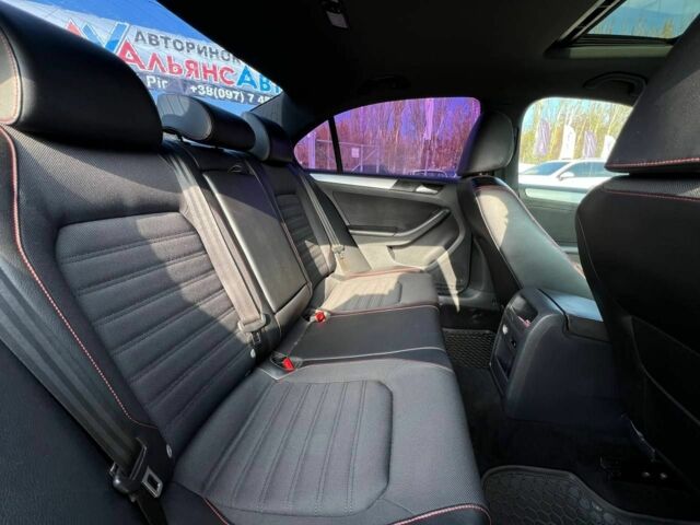 Сірий Фольксваген Джетта, об'ємом двигуна 2 л та пробігом 175 тис. км за 9999 $, фото 19 на Automoto.ua