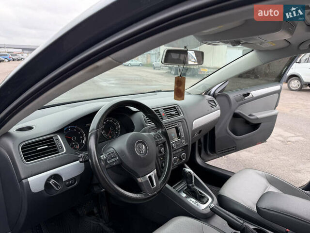 Серый Фольксваген Джетта, объемом двигателя 1.4 л и пробегом 225 тыс. км за 9200 $, фото 14 на Automoto.ua