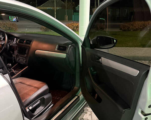 Серый Фольксваген Джетта, объемом двигателя 1.98 л и пробегом 169 тыс. км за 12400 $, фото 8 на Automoto.ua