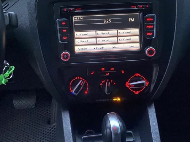 Серый Фольксваген Джетта, объемом двигателя 2.5 л и пробегом 152 тыс. км за 8800 $, фото 7 на Automoto.ua