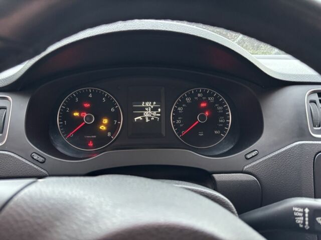 Фольксваген Джетта 2012 в Киеве на Automoto.ua Серый Фольксваген Джетта, объемом двигателя 2.5 л и пробегом 171 тыс. км за 7500 $, фото 3 на Automoto.ua