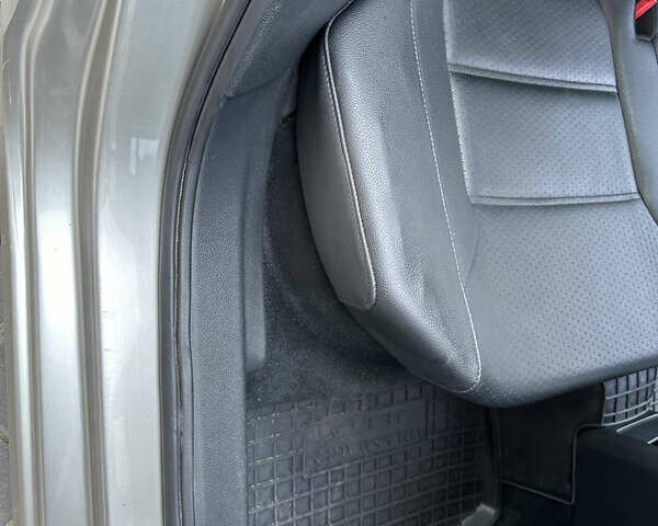 Сірий Фольксваген Джетта, об'ємом двигуна 2.5 л та пробігом 208 тис. км за 9300 $, фото 25 на Automoto.ua