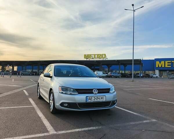 Сірий Фольксваген Джетта, об'ємом двигуна 2.5 л та пробігом 111 тис. км за 9500 $, фото 8 на Automoto.ua