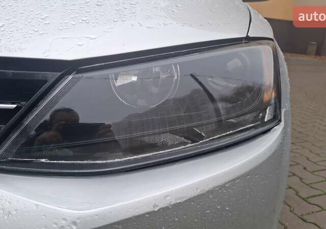 Сірий Фольксваген Джетта, об'ємом двигуна 2.5 л та пробігом 312 тис. км за 7700 $, фото 9 на Automoto.ua