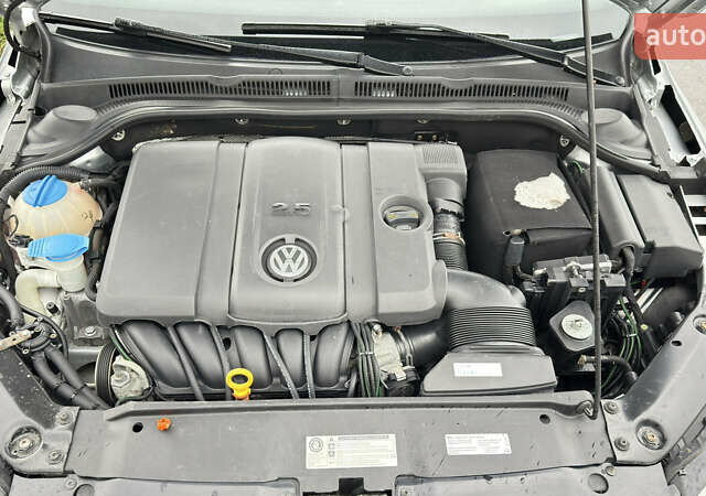 Сірий Фольксваген Джетта, об'ємом двигуна 2.5 л та пробігом 256 тис. км за 8500 $, фото 14 на Automoto.ua