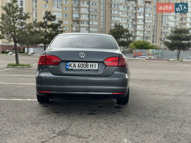 Серый Фольксваген Джетта, объемом двигателя 1.98 л и пробегом 250 тыс. км за 8300 $, фото 6 на Automoto.ua