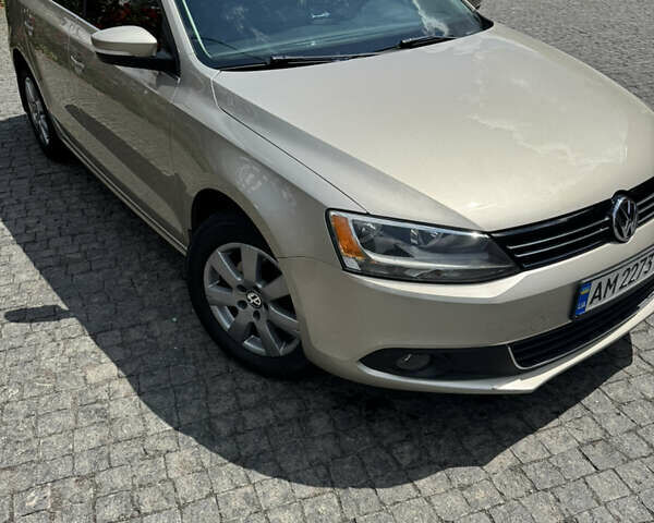 Серый Фольксваген Джетта, объемом двигателя 2.5 л и пробегом 230 тыс. км за 9200 $, фото 12 на Automoto.ua