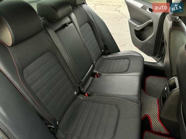 Серый Фольксваген Джетта, объемом двигателя 2 л и пробегом 167 тыс. км за 11000 $, фото 25 на Automoto.ua