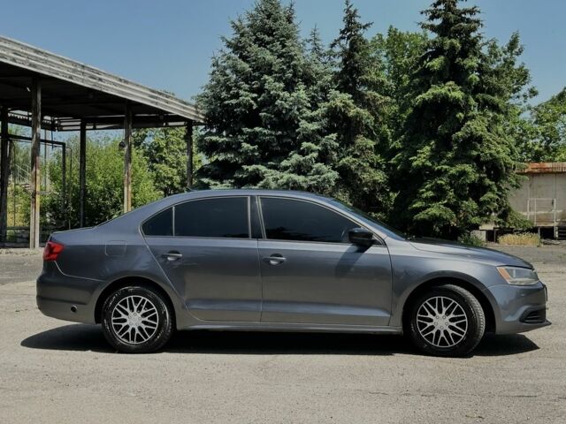 Серый Фольксваген Джетта, объемом двигателя 2 л и пробегом 318 тыс. км за 7100 $, фото 4 на Automoto.ua