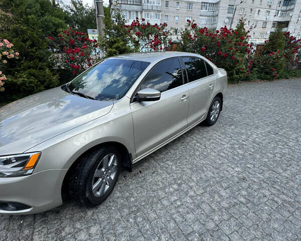 Серый Фольксваген Джетта, объемом двигателя 2.5 л и пробегом 230 тыс. км за 9200 $, фото 5 на Automoto.ua