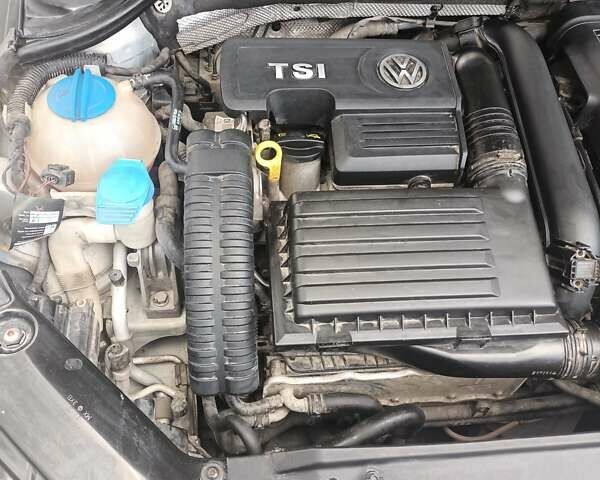 Серый Фольксваген Джетта, объемом двигателя 1.4 л и пробегом 264 тыс. км за 10000 $, фото 30 на Automoto.ua