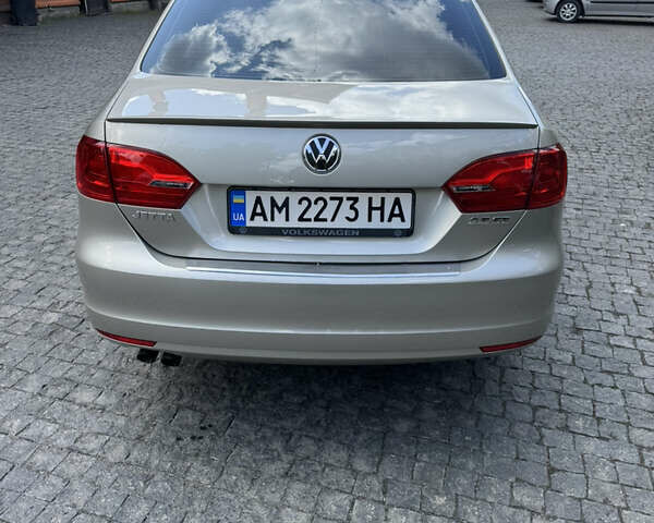 Серый Фольксваген Джетта, объемом двигателя 2.5 л и пробегом 230 тыс. км за 9200 $, фото 3 на Automoto.ua