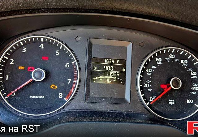 Фольксваген Джетта 2013 в Харькове на Automoto.ua Серый Фольксваген Джетта, объемом двигателя 1.8 л и пробегом 174 тыс. км за 10000 $, фото 3 на Automoto.ua