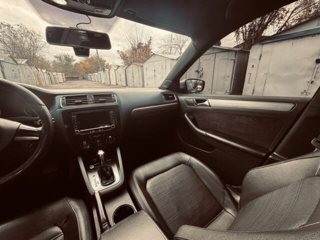 Серый Фольксваген Джетта, объемом двигателя 2.5 л и пробегом 208 тыс. км за 7999 $, фото 15 на Automoto.ua