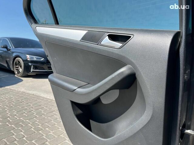 Серый Фольксваген Джетта, объемом двигателя 2 л и пробегом 352 тыс. км за 10240 $, фото 25 на Automoto.ua