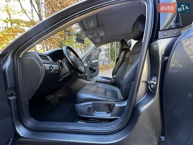 Фольксваген Джетта 2013 в Киеве на Automoto.ua Серый Фольксваген Джетта, объемом двигателя 1.8 л и пробегом 150 тыс. км за 8299 $, фото 27 на Automoto.ua