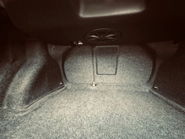 Серый Фольксваген Джетта, объемом двигателя 2.5 л и пробегом 208 тыс. км за 7999 $, фото 10 на Automoto.ua