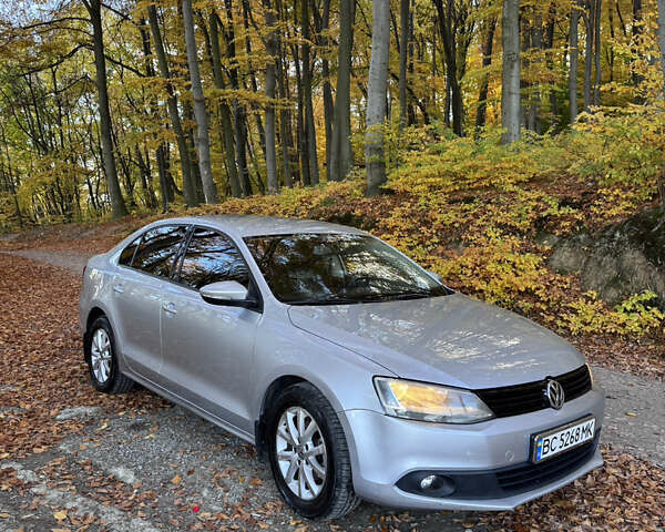 Сірий Фольксваген Джетта, об'ємом двигуна 1.39 л та пробігом 242 тис. км за 8900 $, фото 10 на Automoto.ua