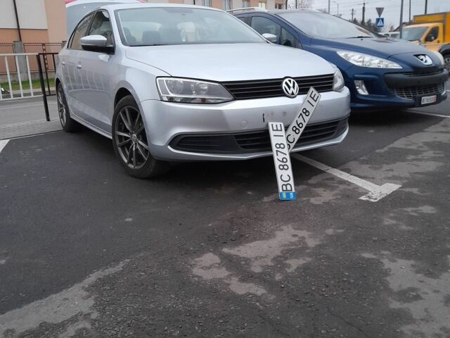 Серый Фольксваген Джетта, объемом двигателя 1.8 л и пробегом 96 тыс. км за 7700 $, фото 6 на Automoto.ua