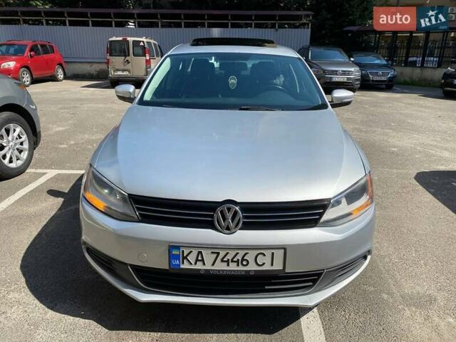 Серый Фольксваген Джетта, объемом двигателя 2.5 л и пробегом 248 тыс. км за 8800 $, фото 1 на Automoto.ua