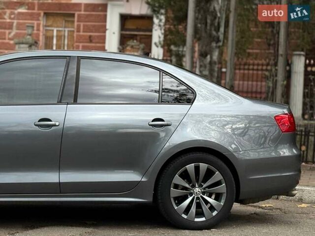 Сірий Фольксваген Джетта, об'ємом двигуна 1.8 л та пробігом 253 тис. км за 9999 $, фото 3 на Automoto.ua
