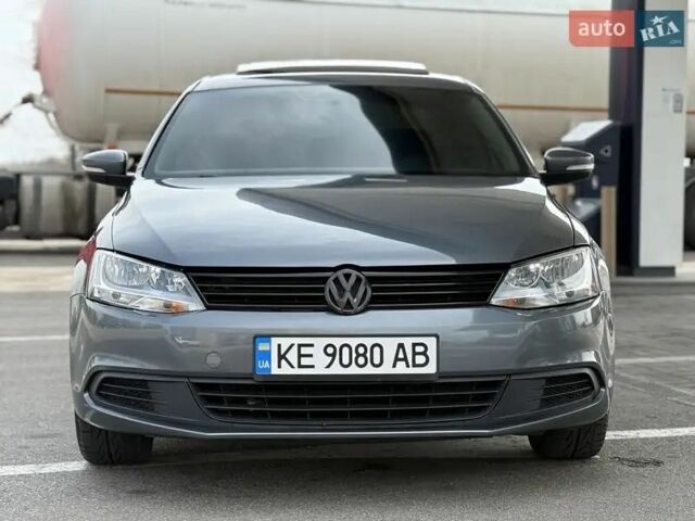 Сірий Фольксваген Джетта, об'ємом двигуна 1.8 л та пробігом 200 тис. км за 9500 $, фото 2 на Automoto.ua