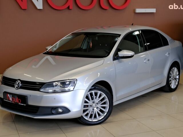 Фольксваген Джетта 2013 в Одессе на Automoto.ua Серый Фольксваген Джетта, объемом двигателя 1.6 л и пробегом 157 тыс. км за 10100 $, фото 1 на Automoto.ua