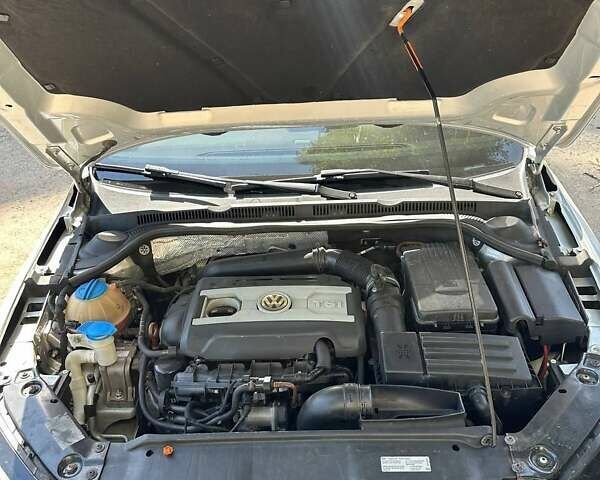 Сірий Фольксваген Джетта, об'ємом двигуна 1.98 л та пробігом 195 тис. км за 7950 $, фото 9 на Automoto.ua