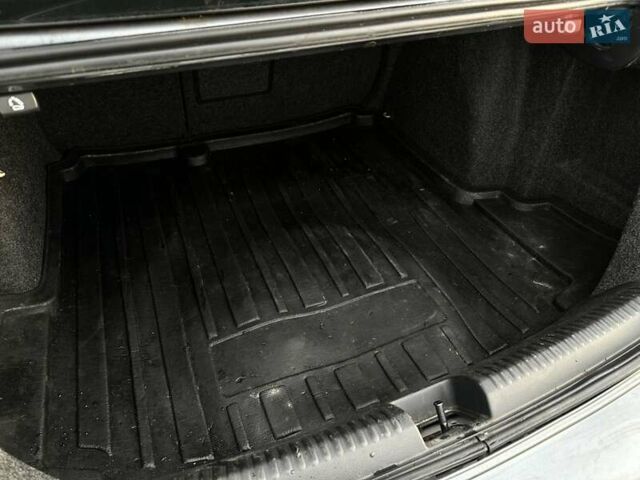 Серый Фольксваген Джетта, объемом двигателя 2 л и пробегом 167 тыс. км за 11000 $, фото 15 на Automoto.ua