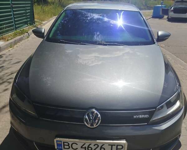 Серый Фольксваген Джетта, объемом двигателя 1.39 л и пробегом 205 тыс. км за 9500 $, фото 5 на Automoto.ua