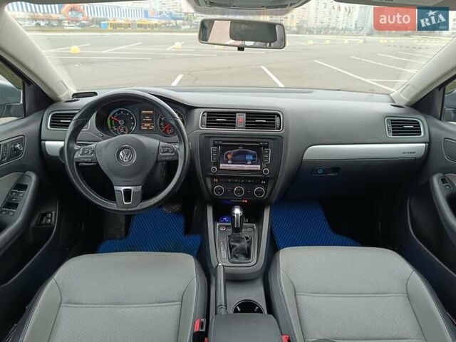 Серый Фольксваген Джетта, объемом двигателя 1.39 л и пробегом 128 тыс. км за 9500 $, фото 10 на Automoto.ua