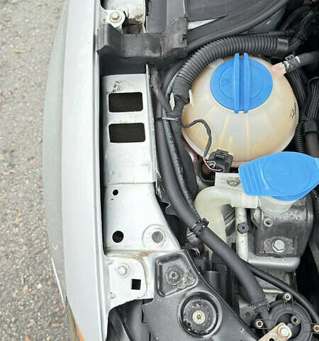 Сірий Фольксваген Джетта, об'ємом двигуна 2.5 л та пробігом 256 тис. км за 8500 $, фото 20 на Automoto.ua