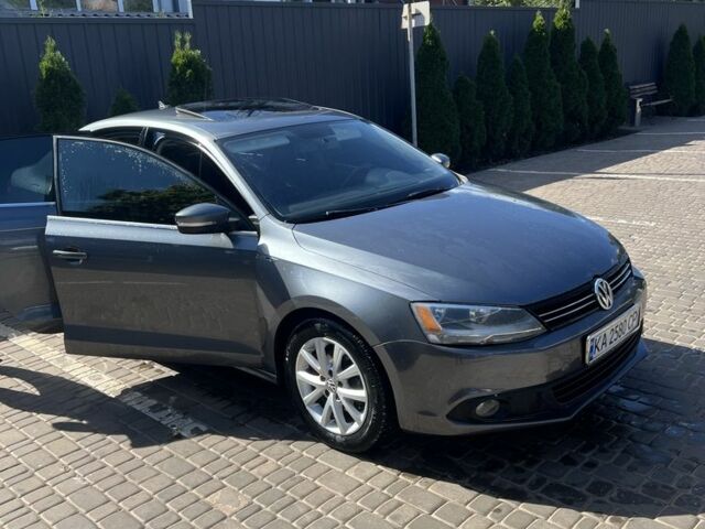 Серый Фольксваген Джетта, объемом двигателя 1.8 л и пробегом 128 тыс. км за 9000 $, фото 7 на Automoto.ua