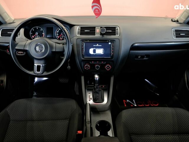 Фольксваген Джетта 2013 в Одессе на Automoto.ua Серый Фольксваген Джетта, объемом двигателя 1.6 л и пробегом 157 тыс. км за 10100 $, фото 7 на Automoto.ua
