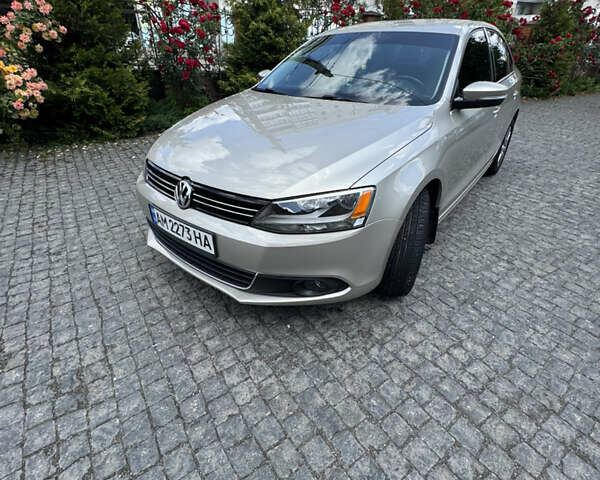 Серый Фольксваген Джетта, объемом двигателя 2.5 л и пробегом 230 тыс. км за 9200 $, фото 26 на Automoto.ua