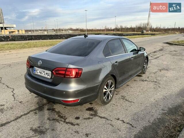 Серый Фольксваген Джетта, объемом двигателя 2 л и пробегом 167 тыс. км за 11000 $, фото 7 на Automoto.ua