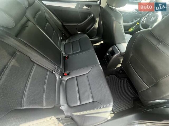 Сірий Фольксваген Джетта, об'ємом двигуна 1.8 л та пробігом 139 тис. км за 9000 $, фото 9 на Automoto.ua