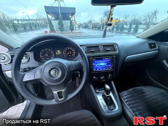 Серый Фольксваген Джетта, объемом двигателя 2.5 л и пробегом 211 тыс. км за 8000 $, фото 5 на Automoto.ua