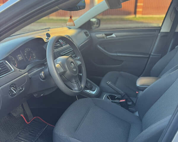 Серый Фольксваген Джетта, объемом двигателя 1.98 л и пробегом 288 тыс. км за 7100 $, фото 7 на Automoto.ua