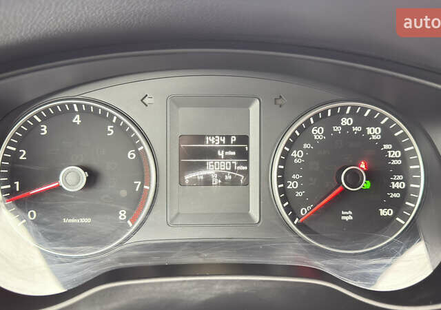 Сірий Фольксваген Джетта, об'ємом двигуна 2.5 л та пробігом 256 тис. км за 8500 $, фото 2 на Automoto.ua