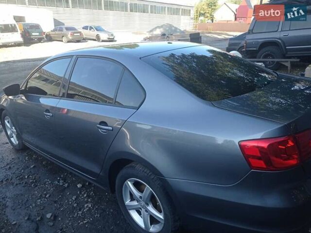 Серый Фольксваген Джетта, объемом двигателя 2 л и пробегом 196 тыс. км за 8200 $, фото 3 на Automoto.ua