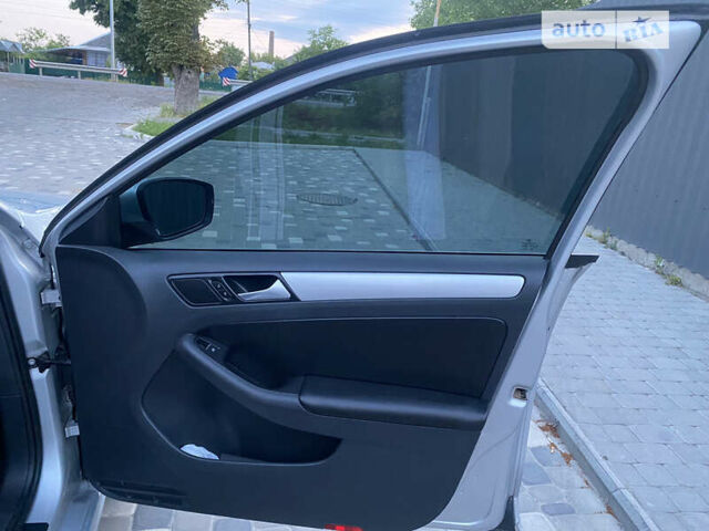 Сірий Фольксваген Джетта, об'ємом двигуна 1.8 л та пробігом 170 тис. км за 10700 $, фото 19 на Automoto.ua