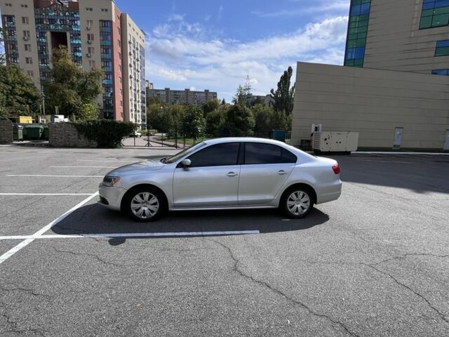 Фольксваген Джетта 2013 в Харькове на Automoto.ua Серый Фольксваген Джетта, объемом двигателя 1.8 л и пробегом 65 тыс. км за 10500 $, фото 12 на Automoto.ua