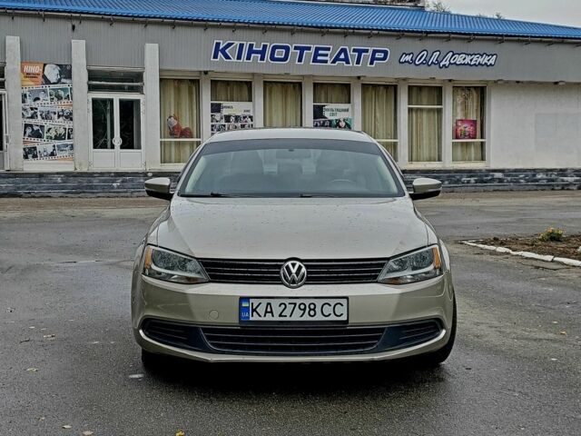 Серый Фольксваген Джетта, объемом двигателя 1.8 л и пробегом 155 тыс. км за 7200 $, фото 5 на Automoto.ua