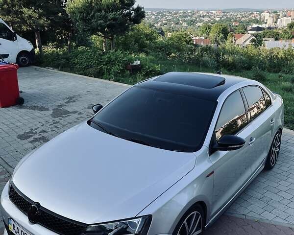 Серый Фольксваген Джетта, объемом двигателя 2 л и пробегом 222 тыс. км за 11500 $, фото 9 на Automoto.ua