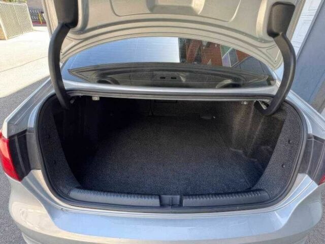 Серый Фольксваген Джетта, объемом двигателя 2 л и пробегом 134 тыс. км за 6000 $, фото 15 на Automoto.ua